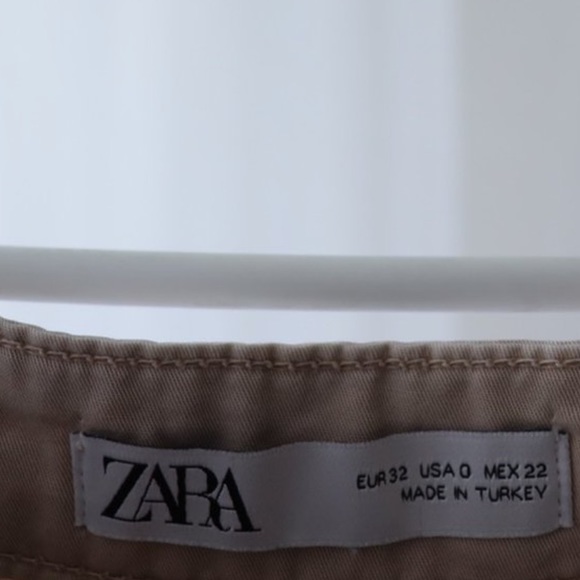 COPY - BEIGE ZARA CARGO PANTS - Picture 3 of 3